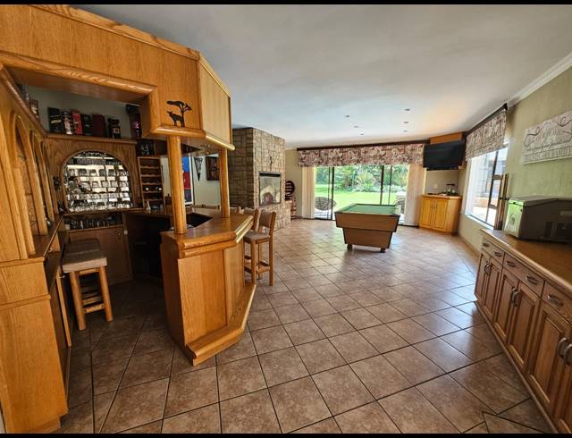 4 BEDROOM HOUSE FOR SALE IN VANDERBIJLPARK SW 5